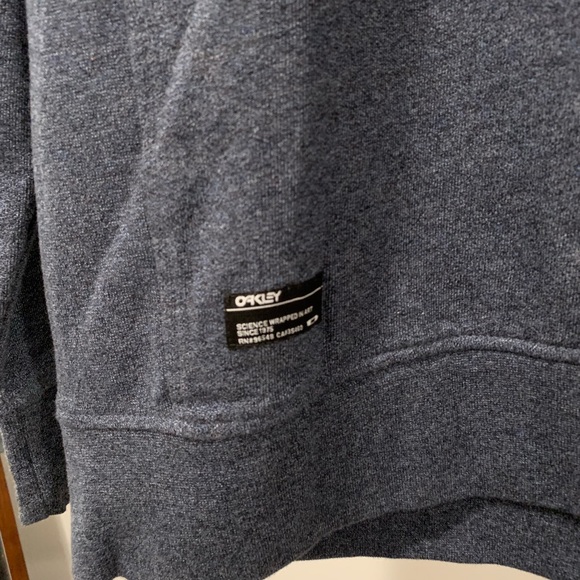 Oakley Heather Blue Sweatshirt Large - Picture 3 of 8